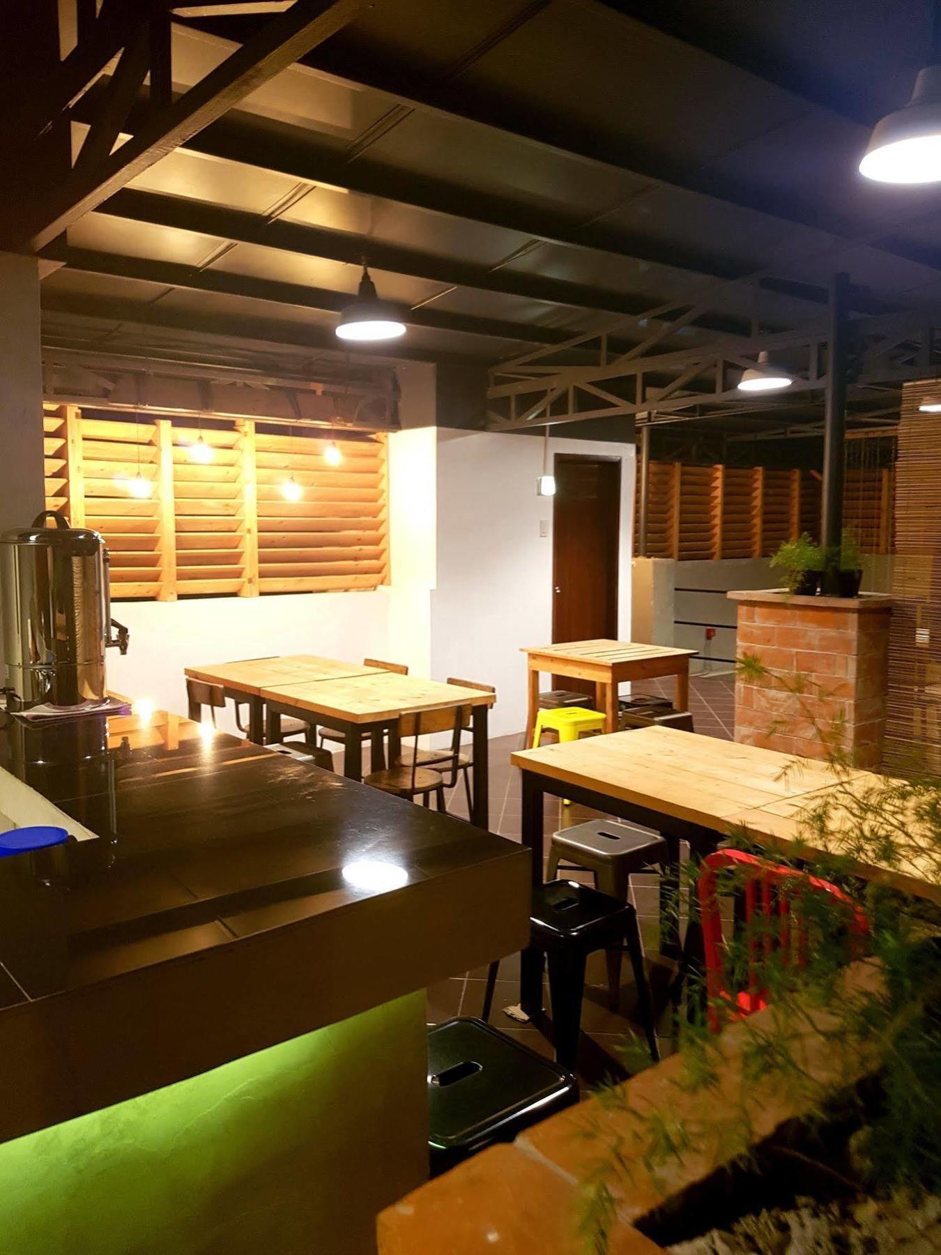 Aliria Bed And Breakfast Tagbilaran City Exterior foto